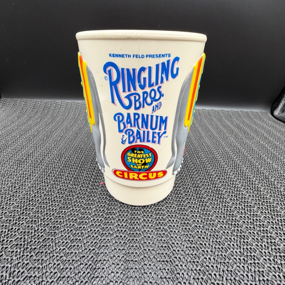 Vintage 1988 Ringling Bros Barnum & Bailey Circus Elephant 3D Plastic Mug Cup